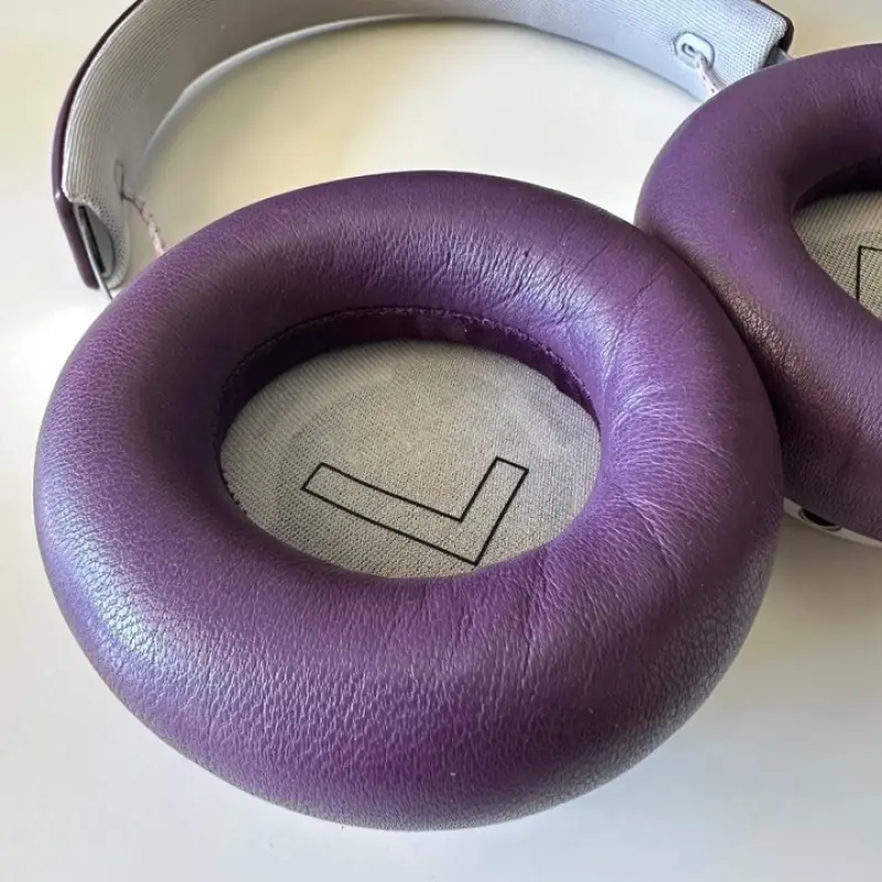 BANGS & OLUFSEN BEOPLAY H4 HEADPHONES
